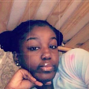 Meet your Posher, Mela